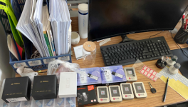 動手！800多人被抓！水泥廠內幕交易不斷！